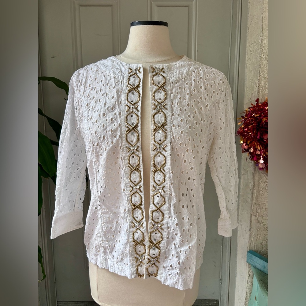 Women’s Coral Bay Lightweight White Eyelet Vest Petite Medium Embroidery Gold